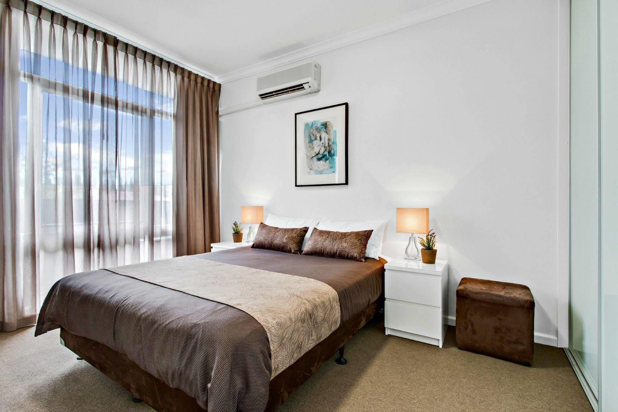Adelaide Dress Circle Apartments - Ward Street Buitenkant foto